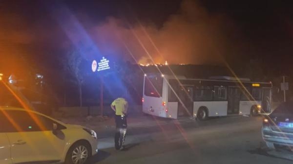 Çeşme yangınını o mu çıkardı! Gözlerini bağladılar, gözaltına aldılar