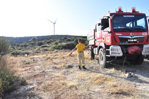 Çeşme'deki yangını çıkaran kişinin görüntüleri
