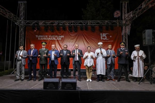 Denizli'de 15 Temmuz 'Demokrasi ve Milli Birlik Günü' kutlandı