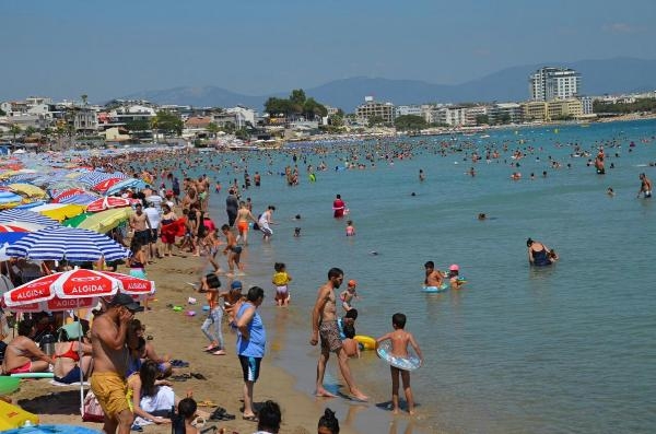 Didim'de tatil dolayısıyla nüfus 1 milyonu aştı  