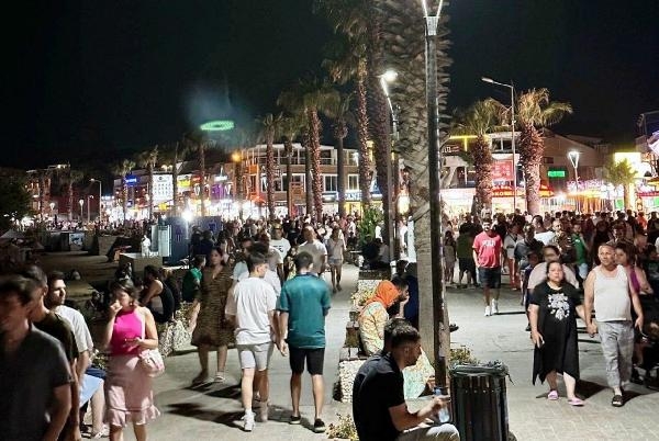 Didim'de tatil dolayısıyla nüfus 1 milyonu aştı  