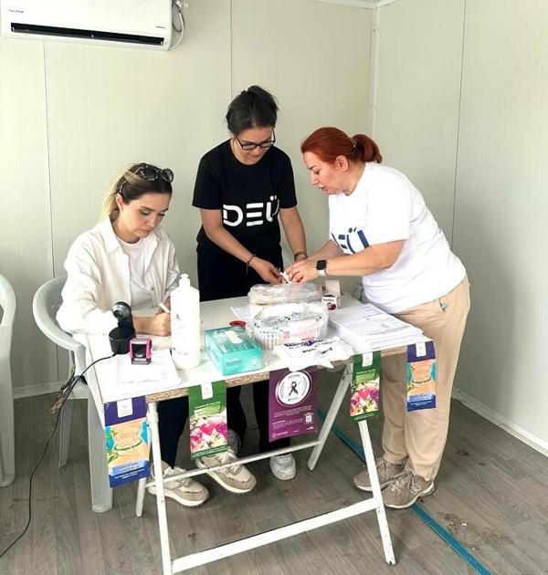 Dokuz Eylül Üniversitesi, deprem bölgesinde salgına karşı harekete geçti