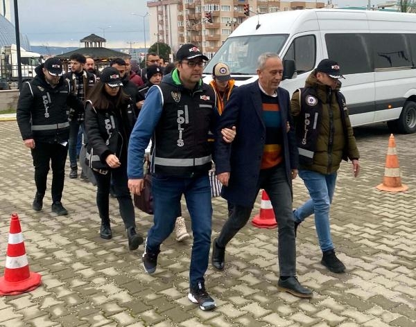 Gökçeada eski Belediye Başkanı tahliye edildi