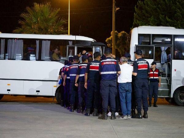 İkinci el dolandırıcılarına operasyon; 32 gözaltı