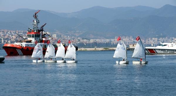 İzmir'de, 1 Temmuz Denizcilik ve Kabotaj Bayramı kutlandı