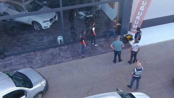 İzmir'de büyük çete operasyonu: 18 gözaltı