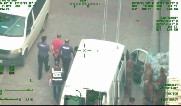 İzmir'de büyük çete operasyonu: 18 gözaltı