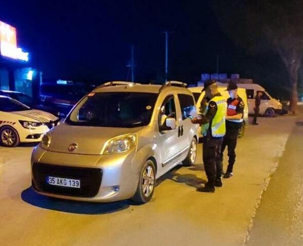 İzmir'de trafikte 1 haftada 5 milyon lira ceza