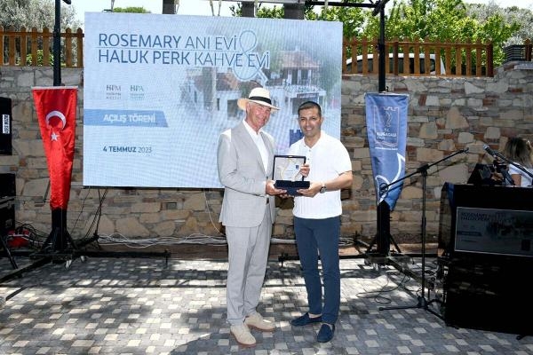 Kuşadası turistik iki yeni rotaya kavuştu: Anı evi, kahve evi