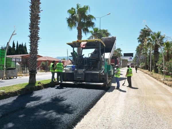 Menemen'e 1 milyon metrekarelik yol yapıldı