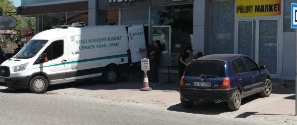 Pizzacıda dehşet! Silahla ateş açtı: 1 ölü, 1 yaralı