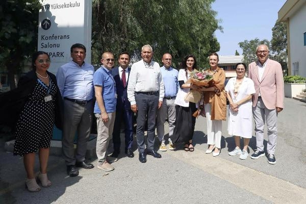 Türkiye'nin ilk obezite polikliniğini açtı