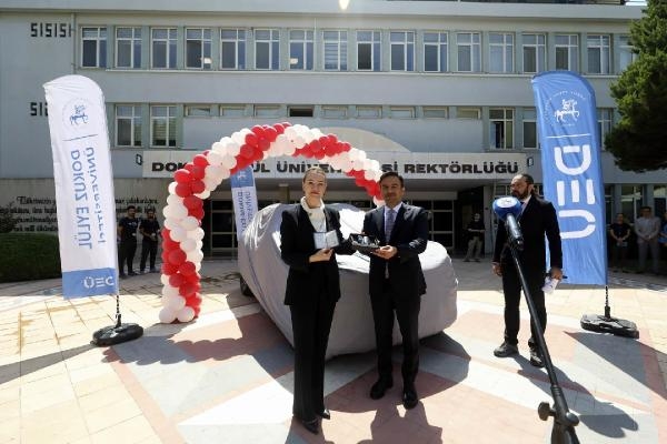 Türkiye'nin yerli otomobili Togg, üniversitenin makam aracı oldu