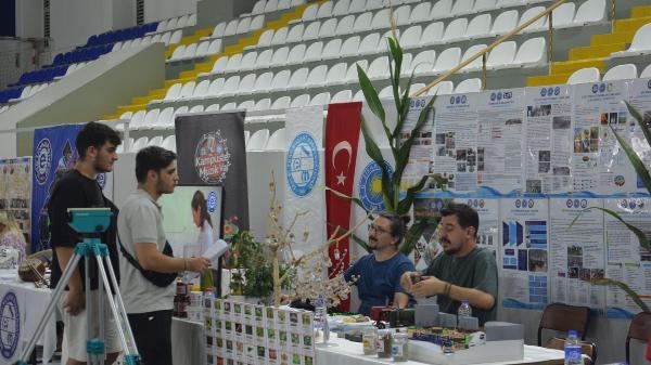 Üniversite adayları Ege'de buluştu