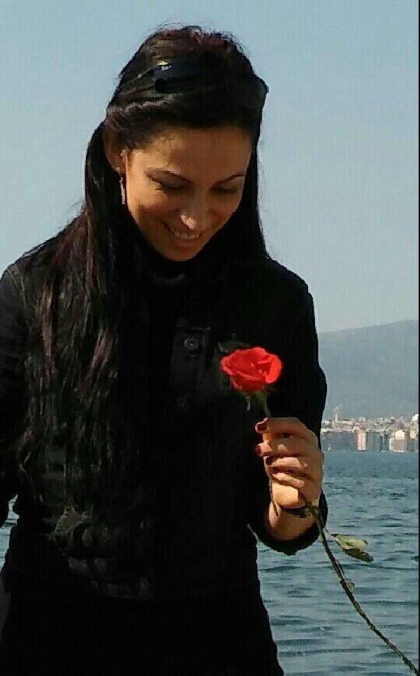 4'üncü kattan atıldı, İzmir'de toprağa verildi
