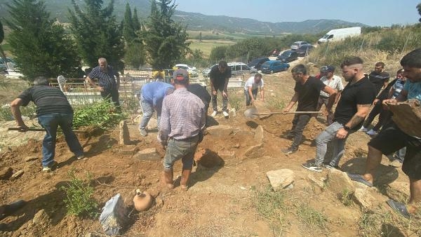 4'üncü kattan atıldı, İzmir'de toprağa verildi