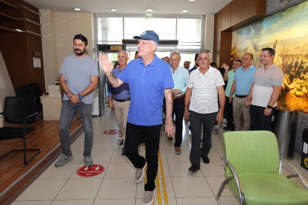Belediye Başkanı Engin görevine döndü