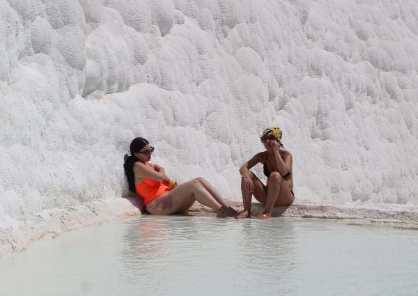 Beyaz cennet turistle doldu!