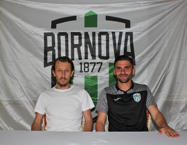Bornova 1877'de transfer sürüyor