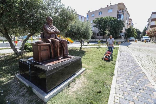 Buca'da parklar yenilendi! Oyun alanlarına yeni ağaçlar dikildi