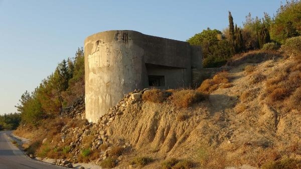 Çanakkale'deki 'Çakmak Hattı' koruganları 2. Dünya Savaşı'ndan izler taşıyor