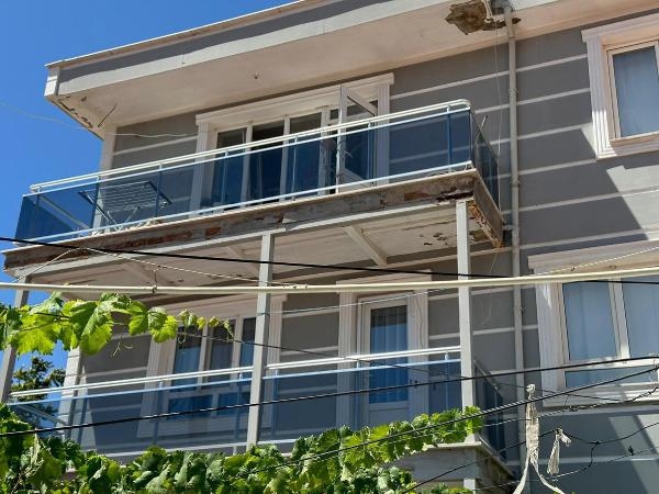 Cezaevi hücresinde kendini astı