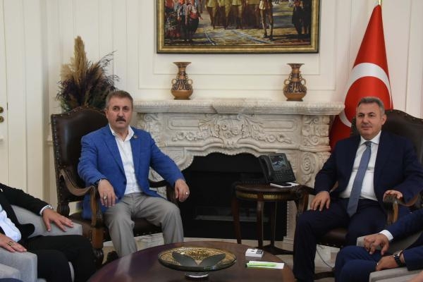 Destici: İnsanımızın en temel problemlerinin başında ekonomi var