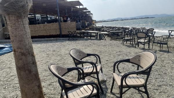 Güzelbahçe sahilinde 'Havlunu Kap Gel' eylemi