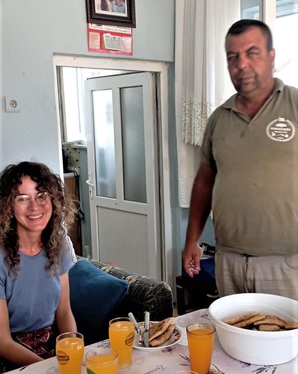 İspanya'dan yürüyerek çıktığı Kudüs yolculuğunda Çanakkale'ye ulaştı