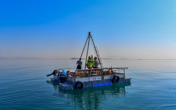 İzmir Körfezi'nin 30 farklı noktasından karot örneği alındı
