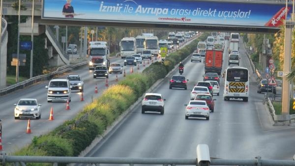 İzmir trafiğinde 'grev' yoğunluğu