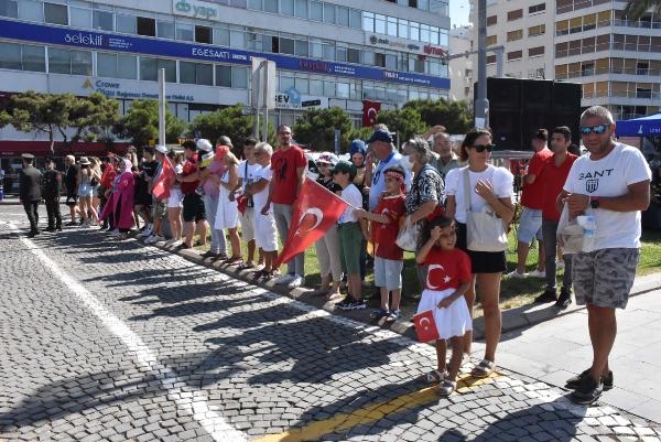 İzmir'de 30 Ağustos coşkusu