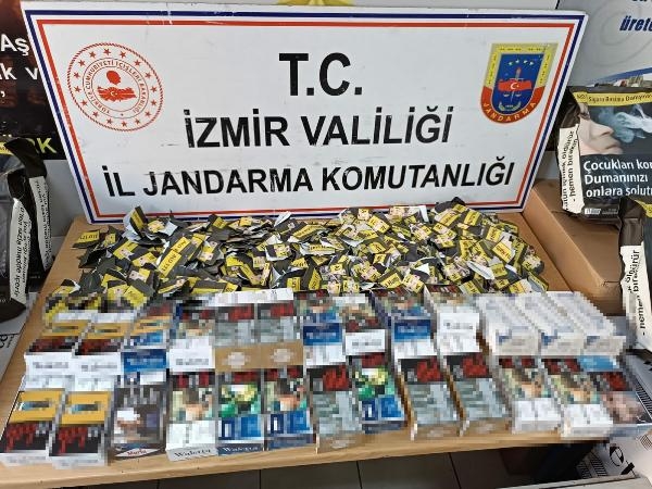 İzmir'de kaçak sigara operasyonu: 2 tutuklama