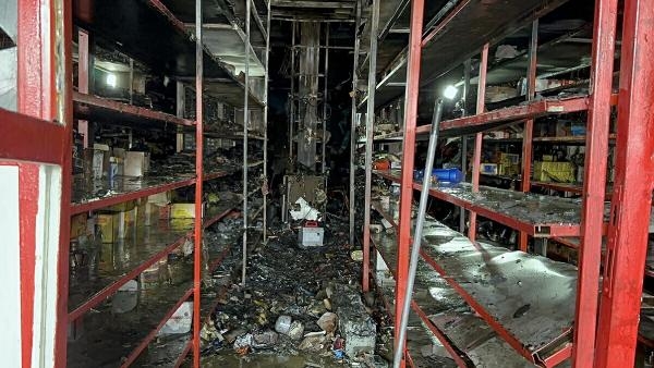 Manisa'da 2 iş yerinin zarar gördüğü yangında, 7 kişi taburcu oldu