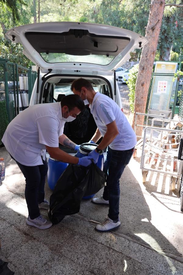 Marmaris'te atık yemeklerden aylık 1 ton mama üretildi