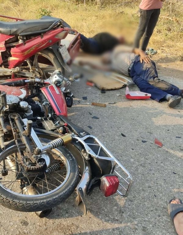 Motosikletler çarpıştı: 1 kişi öldü, 2 yaralı var