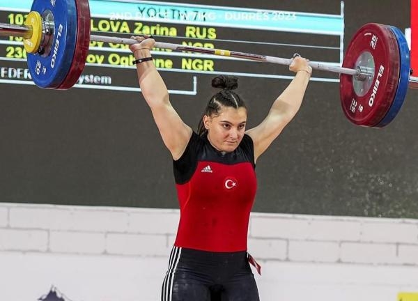 Nazilli'nin gururu Burcu