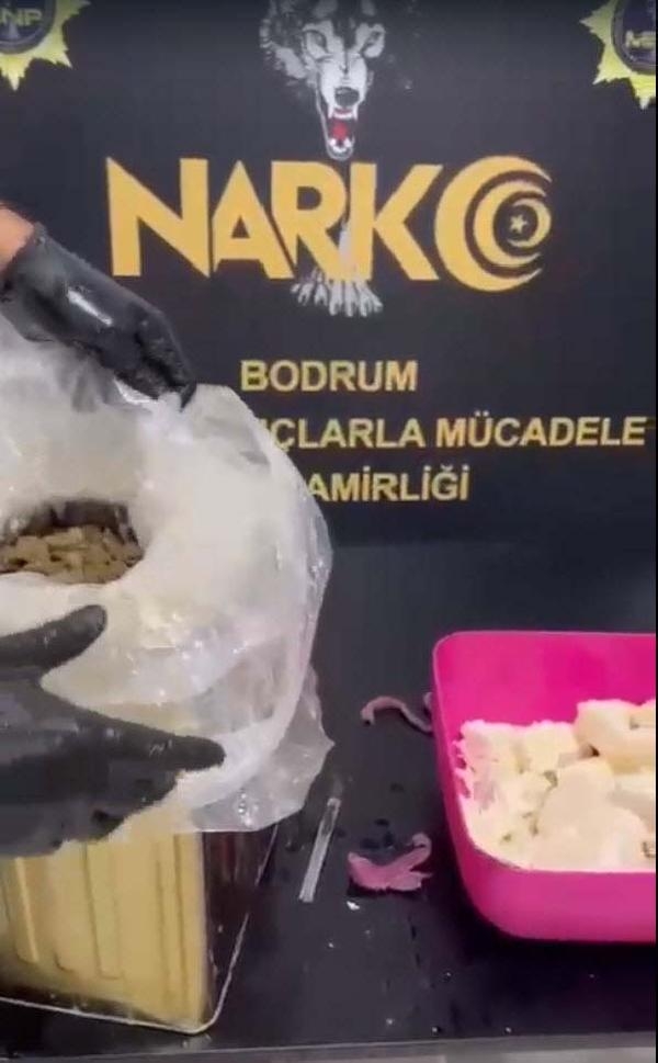 Peynir tenekesinden 1.7 kilo esrar çıktı