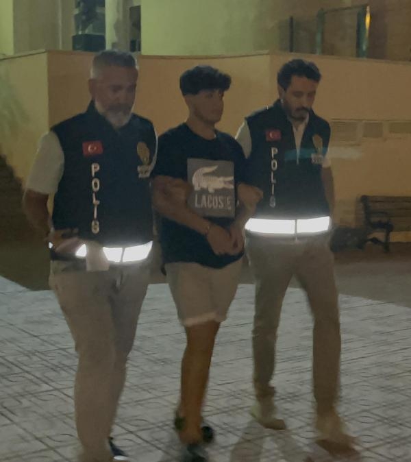 Restoran sahibine dambıl barı ile saldırı