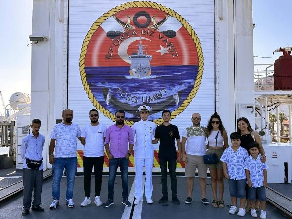 TCSG Umut korveti, Zafer günü İzmir'de ziyarete açıldı