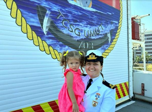 TCSG Umut korveti, Zafer günü İzmir'de ziyarete açıldı