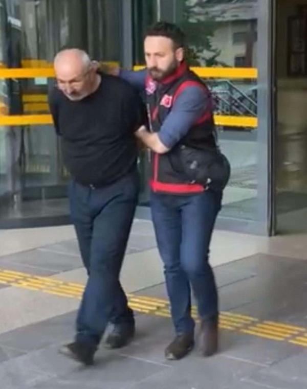 3 kişiyi soğukkanlı şekilde öldürdü