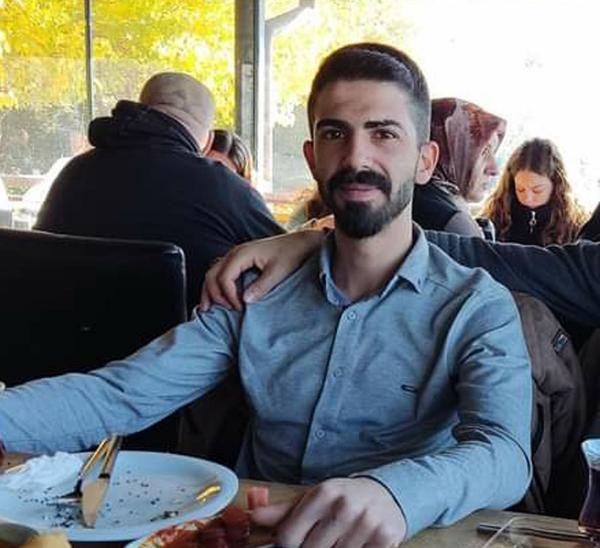 4 kez bıçakladı! Deli numarası mı yapıyor?