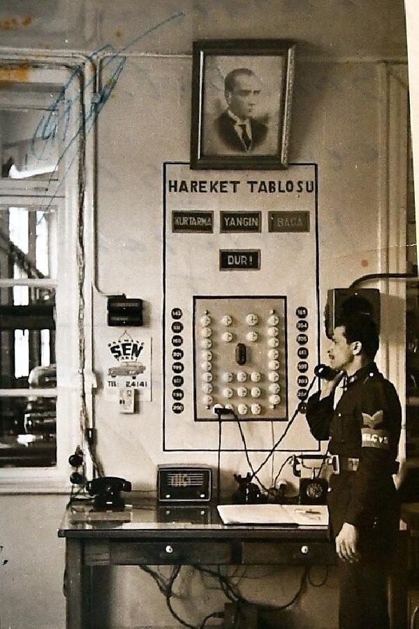 40 yıl itfaiyecilik yaptılar, o günleri gençlere anlattılar