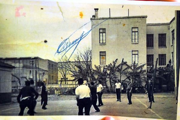 40 yıl itfaiyecilik yaptılar, o günleri gençlere anlattılar