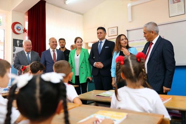 Aliağa'da İlköğretim Haftası kutlandı