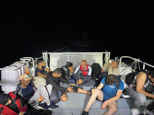 Bodrum'da 44 kaçak göçmen kurtarıldı