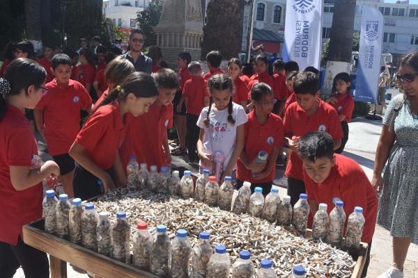 Bodrum'da deniz dibi temizliğinde toplam 200 kilogram atık toplandı