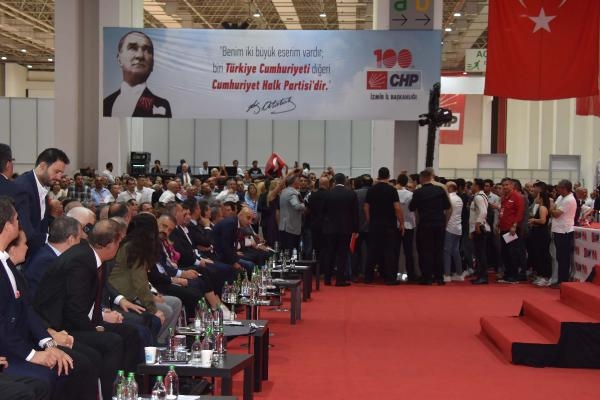 CHP'li Özgür Özel İzmir'de: Beni Süleyman Soylu susturamadı