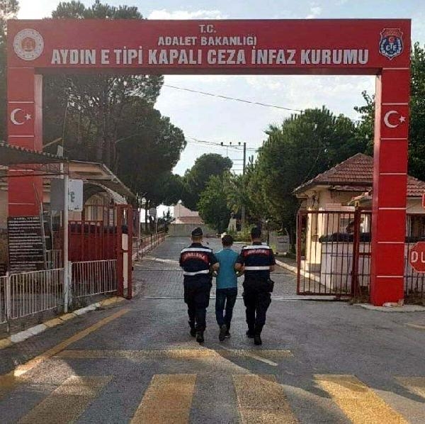 Çuvalda 10 kilogram uyuşturucuyla yakalanıp, tutuklandı